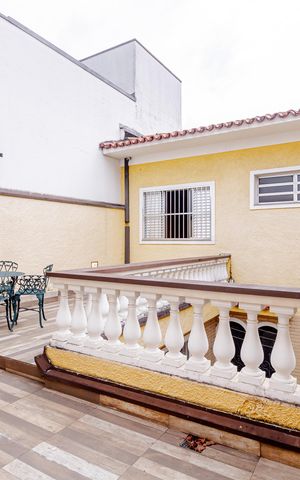 Casa à venda com 340m², 4 quartos e 2 vagasChurrasqueira