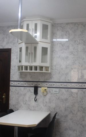 Apartamento para alugar com 117m², 2 quartos e 2 vagasCozinha