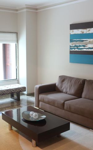 Apartamento para alugar com 117m², 2 quartos e 2 vagasHall social