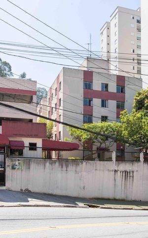 Apartamento para alugar com 38m², 2 quartos e 1 vagaFachado do condomínio