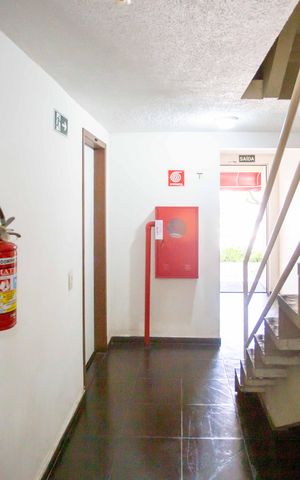 Apartamento para alugar com 38m², 2 quartos e 1 vagaHall de entrada