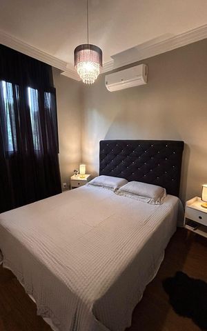 Casa de condomínio à venda com 961m², 4 quartos e 4 vagas Casa de condomínio à venda com 961m², 4 quartos e 4 vagasQuarto