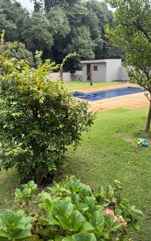Casa de condomínio à venda com 961m², 4 quartos e 4 vagas Casa de condomínio à venda com 961m², 4 quartos e 4 vagasLazer