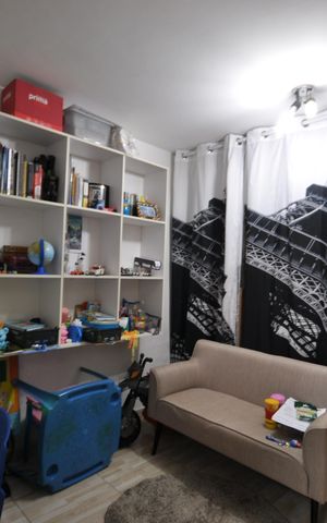 Casa para alugar com 200m², 3 quartos e 2 vagasEscritório