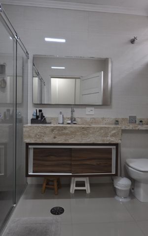 Casa para alugar com 200m², 3 quartos e 2 vagasBanheiro do Quarto Suíte