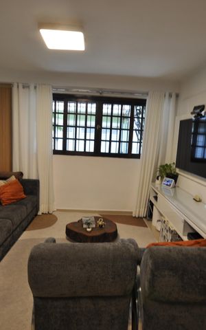 Casa para alugar com 200m², 3 quartos e 2 vagasSala