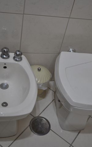 Casa para alugar com 200m², 3 quartos e 2 vagasBanheiro Social