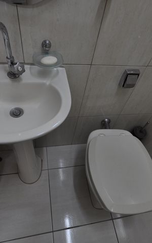 Casa para alugar com 200m², 3 quartos e 2 vagasBanheiro de serviço