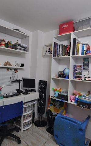 Casa para alugar com 200m², 3 quartos e 2 vagasEscritório