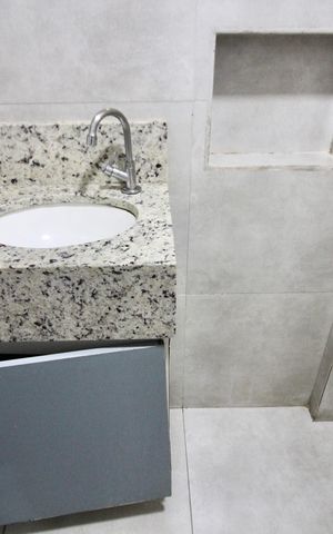 Apartamento para alugar com 45m², 2 quartos e 1 vaga Apartamento para alugar com 45m², 2 quartos e 1 vagaBanheiro