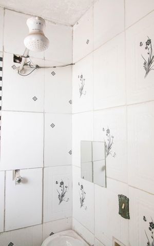 Casa para alugar com 48m², 2 quartos e sem vaga Casa para alugar com 48m², 2 quartos e sem vagaBanheiro da suíte 1