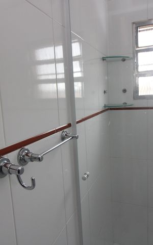 Casa de condomínio à venda com 62m², 2 quartos e 2 vagasBanheiro