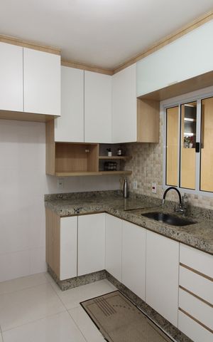 Casa de condomínio à venda com 62m², 2 quartos e 2 vagascozinha