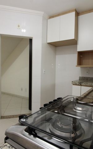 Casa de condomínio à venda com 62m², 2 quartos e 2 vagascozinha