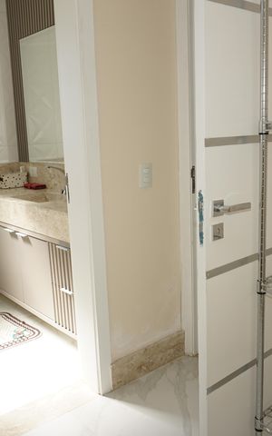 Casa de condomínio para alugar com 600m², 6 quartos e 4 vagasCloset