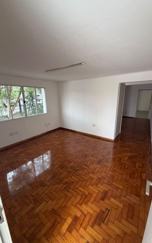 Casa para alugar com 210m², 4 quartos e 1 vaga Casa para alugar com 210m², 4 quartos e 1 vagaSala
