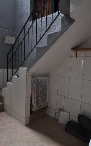 Casa para alugar com 80m², 2 quartos e sem vagaÁrea de Serviço