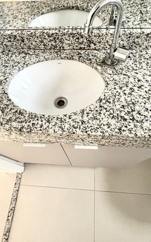 Apartamento para alugar com 49m², 2 quartos e sem vagaBanheiro