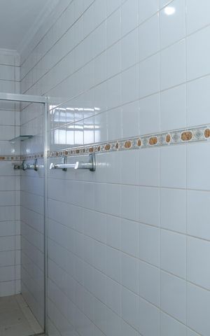 Casa para alugar com 120m², 3 quartos e sem vagaBanheiro
