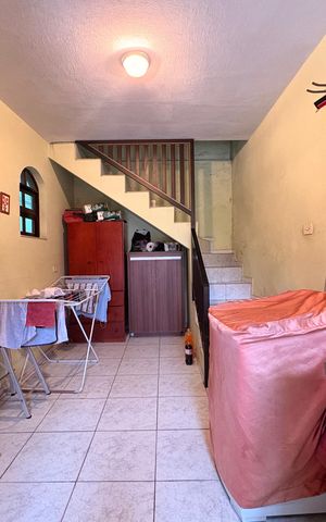 Casa à venda com 148m², 2 quartos e 2 vagas Casa à venda com 148m², 2 quartos e 2 vagasLavanderia