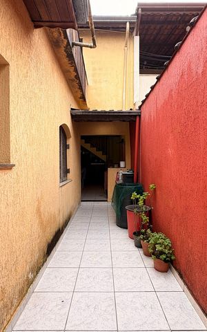 Casa à venda com 148m², 2 quartos e 2 vagas Casa à venda com 148m², 2 quartos e 2 vagasQuintal