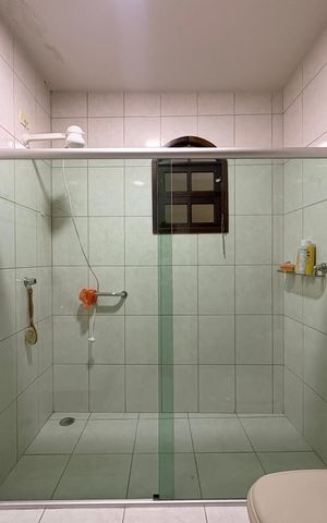 Casa à venda com 148m², 2 quartos e 2 vagas Casa à venda com 148m², 2 quartos e 2 vagasBanheiro da Suíte