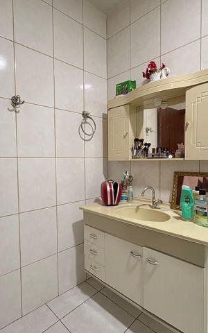 Casa à venda com 148m², 2 quartos e 2 vagas Casa à venda com 148m², 2 quartos e 2 vagasBanheiro da Suíte