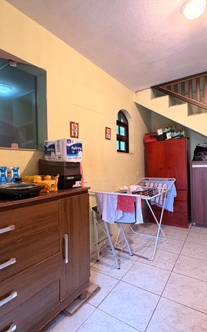 Casa à venda com 148m², 2 quartos e 2 vagas Casa à venda com 148m², 2 quartos e 2 vagasLavanderia