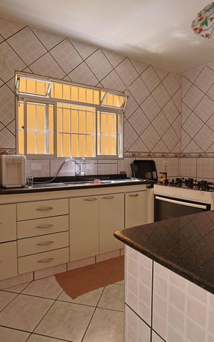 Casa à venda com 250m², 4 quartos e 5 vagasCozinha
