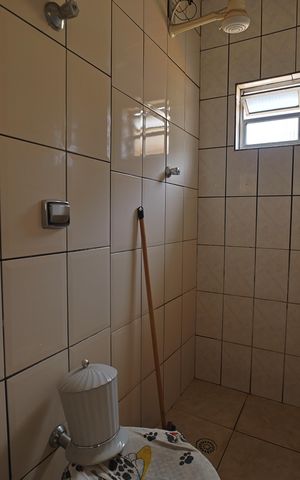 Casa à venda com 250m², 4 quartos e 5 vagasEdícula