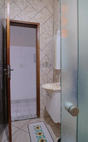 Casa à venda com 250m², 4 quartos e 5 vagasBanheiro