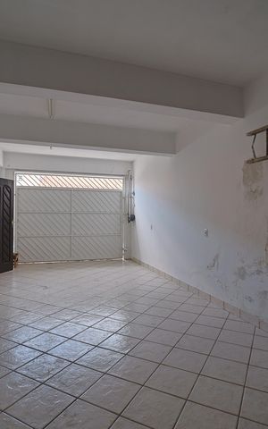 Casa à venda com 250m², 4 quartos e 5 vagasGaragem