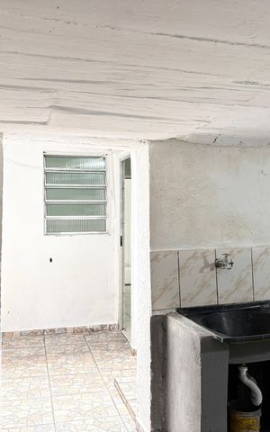 Casa para alugar com 70m², 2 quartos e sem vaga Casa para alugar com 70m², 2 quartos e sem vagaÁrea de Serviço