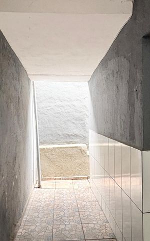 Casa para alugar com 70m², 2 quartos e sem vaga Casa para alugar com 70m², 2 quartos e sem vagaCorredor de entrada