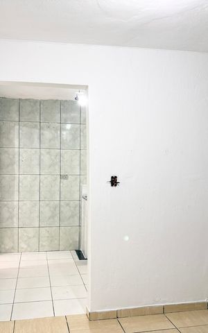 Casa para alugar com 70m², 2 quartos e sem vaga Casa para alugar com 70m², 2 quartos e sem vagaSala