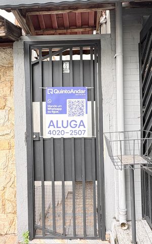 Casa para alugar com 70m², 2 quartos e sem vaga Casa para alugar com 70m², 2 quartos e sem vagaFachada