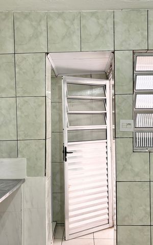 Casa para alugar com 70m², 2 quartos e sem vaga Casa para alugar com 70m², 2 quartos e sem vagaCozinha