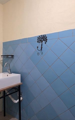 Casa à venda com 103m², 2 quartos e 2 vagas Casa à venda com 103m², 2 quartos e 2 vagasBanheiro