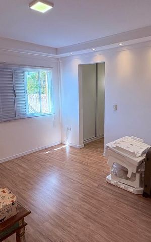 Casa à venda com 317m², 3 quartos e 4 vagas Casa à venda com 317m², 3 quartos e 4 vagasQuarto
