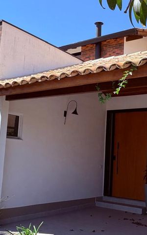 Casa à venda com 317m², 3 quartos e 4 vagas