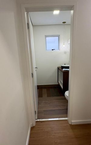 Casa à venda com 317m², 3 quartos e 4 vagas Casa à venda com 317m², 3 quartos e 4 vagasQuarto