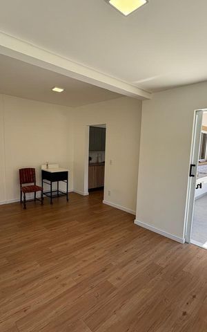 Casa à venda com 317m², 3 quartos e 4 vagas