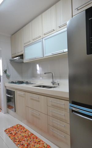 Apartamento à venda com 71m², 2 quartos e 2 vagasCozinha e Área de Serviço
