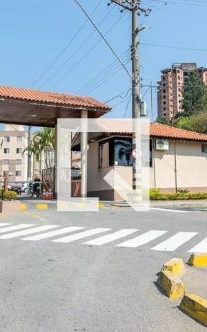 Apartamento para alugar com 48m², 2 quartos e 1 vaga Apartamento para alugar com 48m², 2 quartos e 1 vagaFachada e portaria