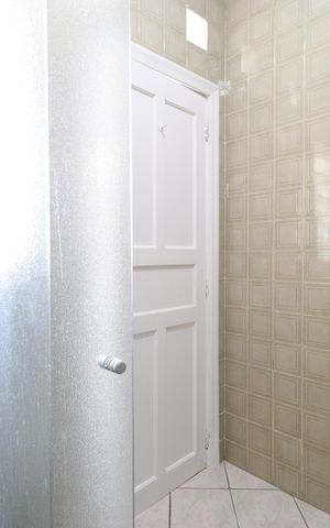 Casa à venda com 60m², 2 quartos e sem vagaBanheiro 