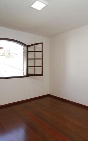 Casa para alugar com 525m², 5 quartos e 10 vagas Casa para alugar com 525m², 5 quartos e 10 vagasQuarto 3