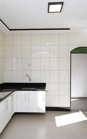 Casa para alugar com 525m², 5 quartos e 10 vagas Casa para alugar com 525m², 5 quartos e 10 vagasCozinha