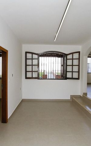 Casa para alugar com 525m², 5 quartos e 10 vagas Casa para alugar com 525m², 5 quartos e 10 vagasSala 2