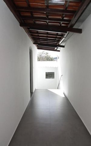 Casa para alugar com 525m², 5 quartos e 10 vagas Casa para alugar com 525m², 5 quartos e 10 vagasCorredor