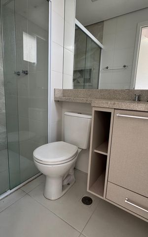 Apartamento à venda com 96m², 3 quartos e 2 vagas Apartamento à venda com 96m², 3 quartos e 2 vagasBanheiro da Suíte 1